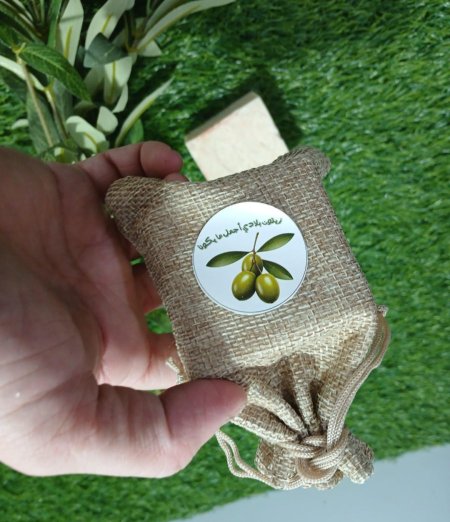 صابونة نابلسية🫧 بزيت الزيتون الحر🌿 مغلفة بكيس الخيش