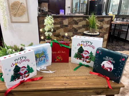 صناديق الكريسماس الفاخرة مع شبرة