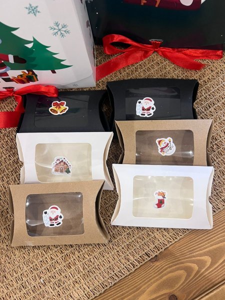 علب مخدة ٣الوان